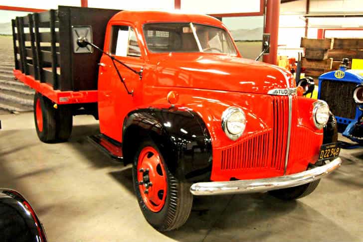 1946 Studebaker Model M-16 Truck 2