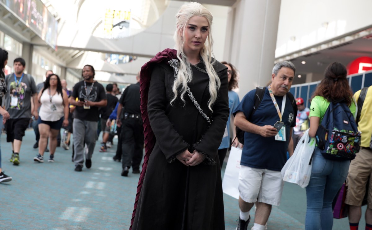 Daenerys Targaryen cosplay