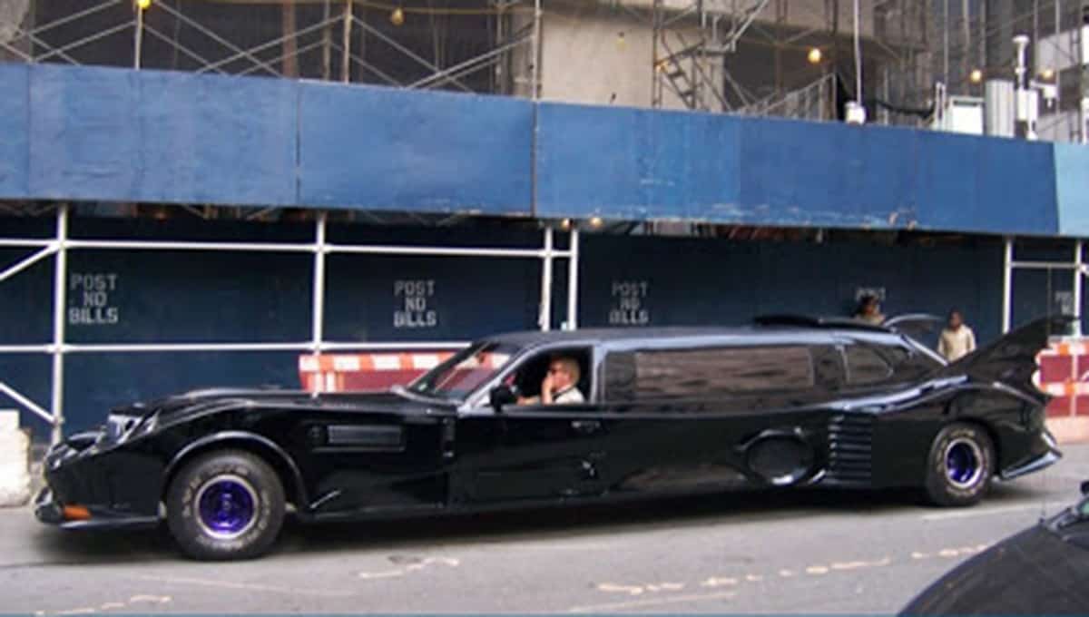 Batmobile Limo(Damn Cool Pictures)