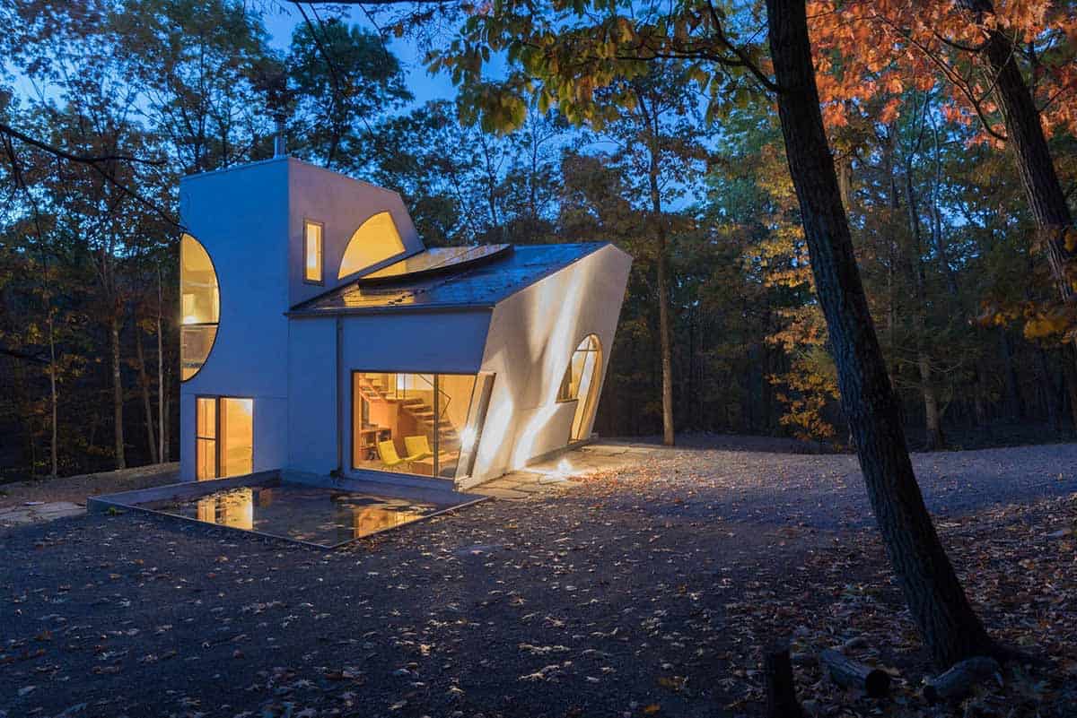 Architectural wonder in the woods(Air BnB)