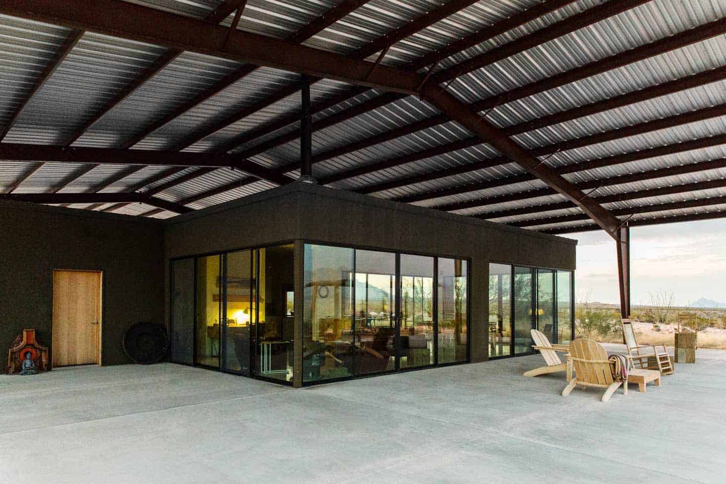 Modern Solar Home South of Marfa(Air BnB)