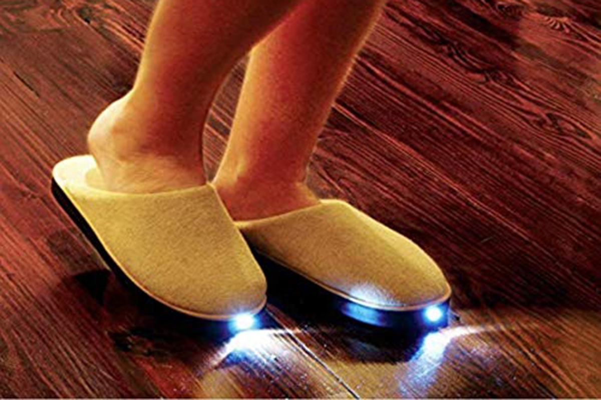 Bright Feet Lighted Slippers(Bright Feet)