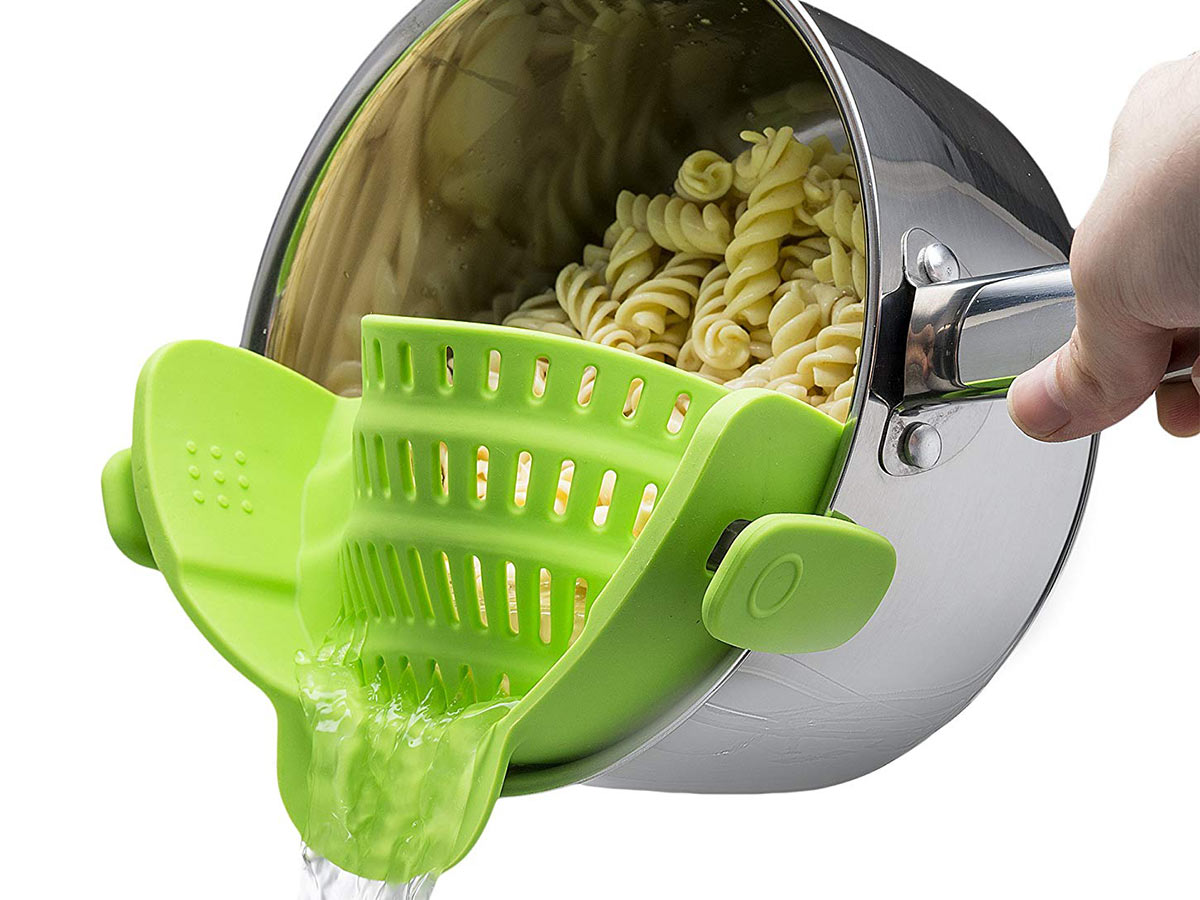 Kitchen Gizmo Snap 'N Strain Strainer